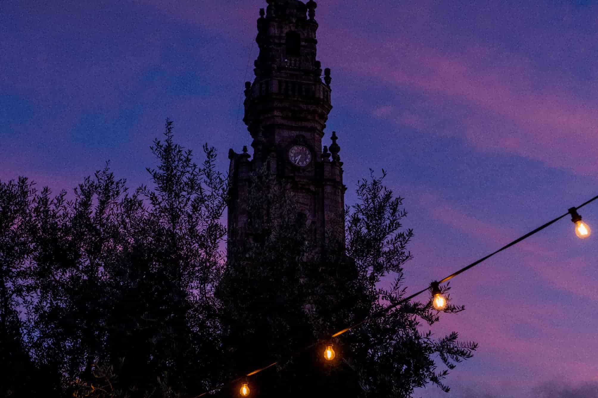 Evening picture of a clocktower in Porto